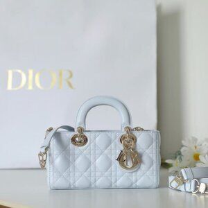 Classic DIOR Bag: A Stylish and Versatile Choice for Elegance
